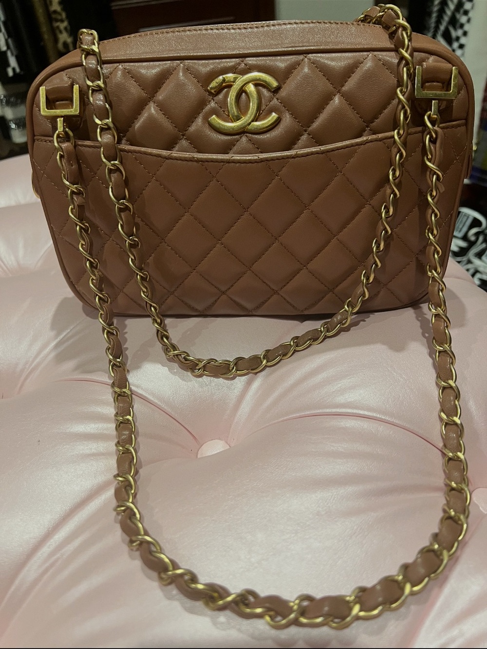 CHANEL VINTAGE QUILTED LAMBSKIN FRONT POCKET CAMERA BAG